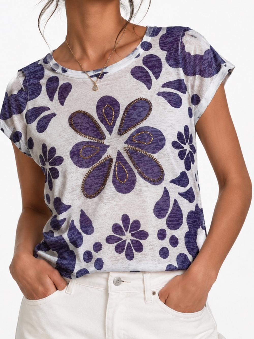 CHAUS SPORT Burnout White & Blue Floral Short Sleeve Tee w Silver Embellishments